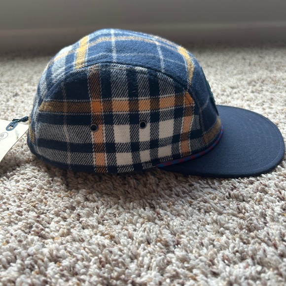 Hat - Picture 2 of 7